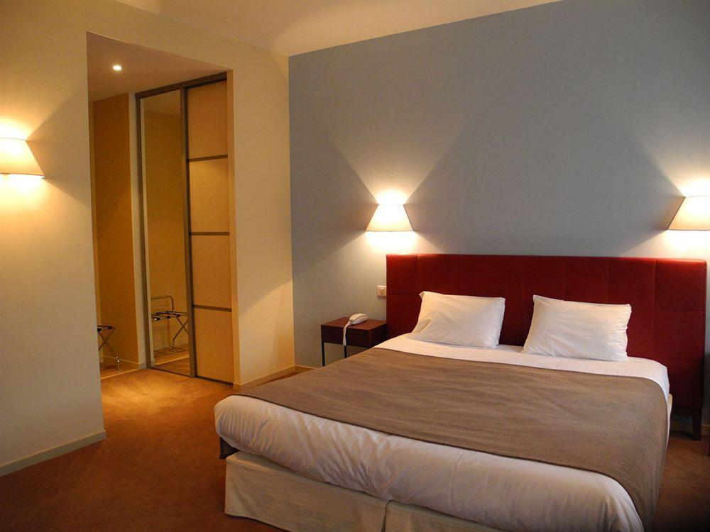 Clarion Suites Corneille Luchon Bagneres-de-Luchon Ngoại thất bức ảnh