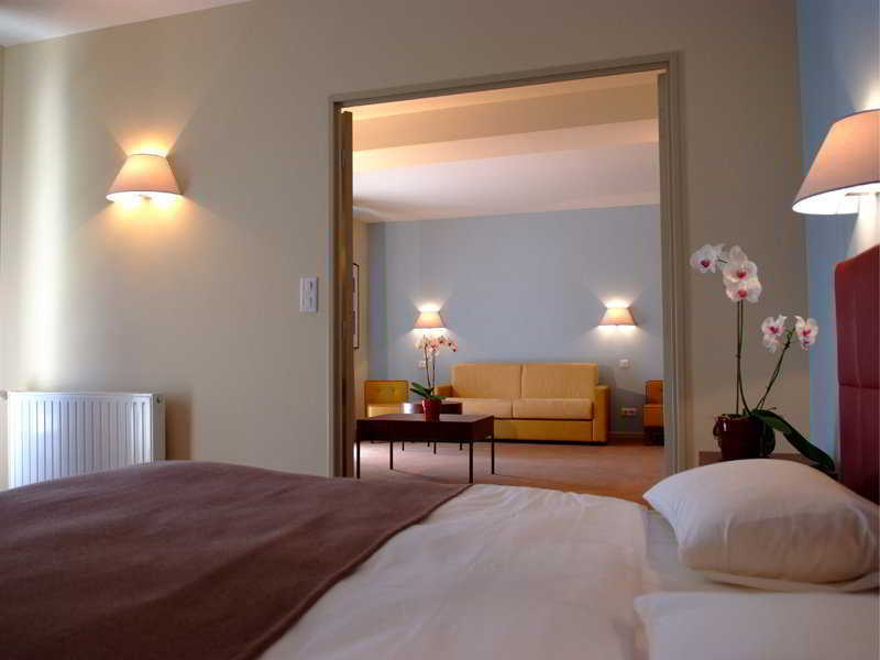 Clarion Suites Corneille Luchon Bagneres-de-Luchon Phòng bức ảnh
